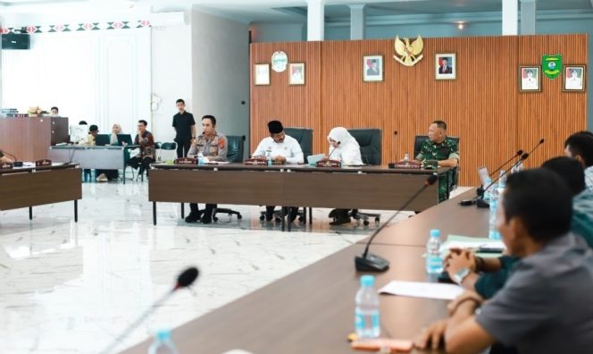 
					Selesaikan Sengketa Plasma PT. DIS, Pemkab Madina Fasilitasi Mediasi Warga Tabuyung