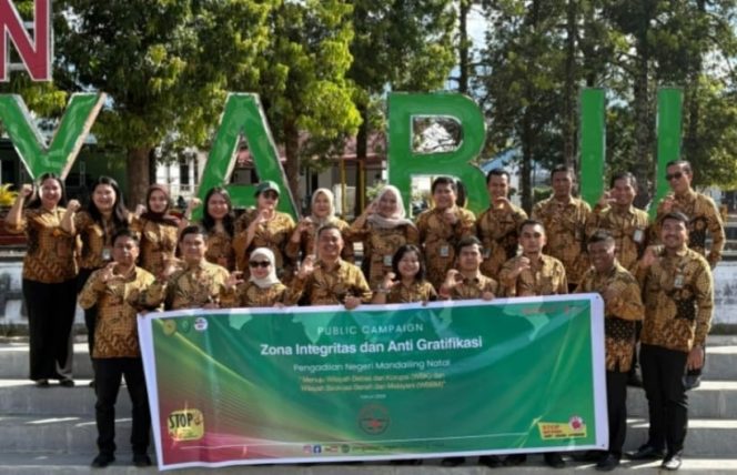 
					Wujudkan WBK/WBBM, PN Mandailing Natal Gelar Aksi Simpatik Public Campaign Zona Integritas