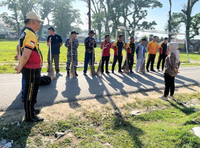 
					‎Tindak Lanjut Seruan Presiden Prabowo,Plh Camat Natal Himbau Seluruh Instansi Untuk Laksanakan “Korve”