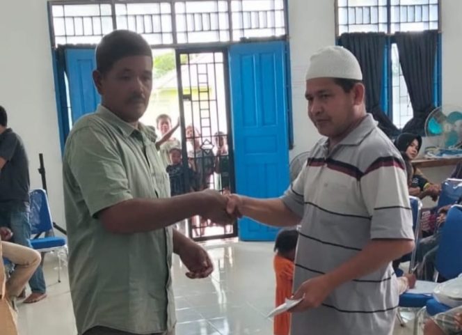 
					Peduli Sesama, Koperasi HMB Pasar Singkuang ll Salurkan Bantuan Uang Tunai untuk Anak Yatim