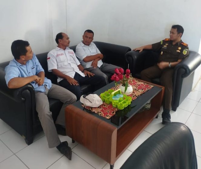 
					‎Jalin Hubungan Baik dan Sinergitas, Kacabjari Madina Di Natal Terima Kunjungan Insan Pers