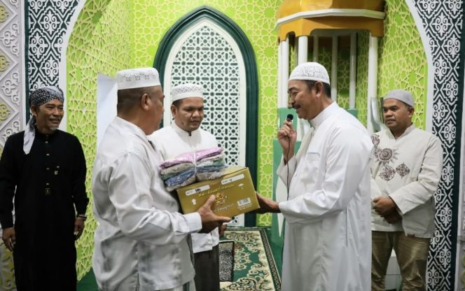 
					Bupati Madina Sebut Pimpinan Daerah Itu Pelayan Bagi Masyarakat.
