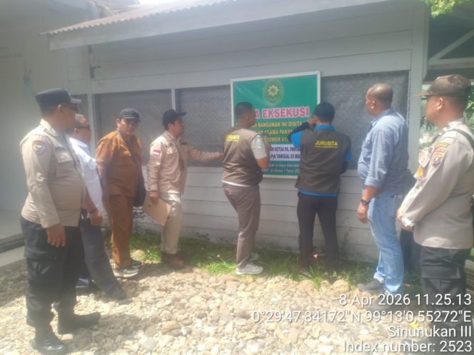 
					Pengadilan Agama Madina Gelar Sita Eksekusi No. 1/Pdt.Eks/ 2026/PA.Pyb.di Sinunukan