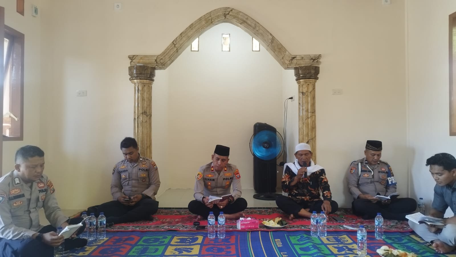 Personel Polsek Lingga Bayu Gelar Binrohtal, Tingkatkan Keimanan dan Profesionalisme dalam Bertugas