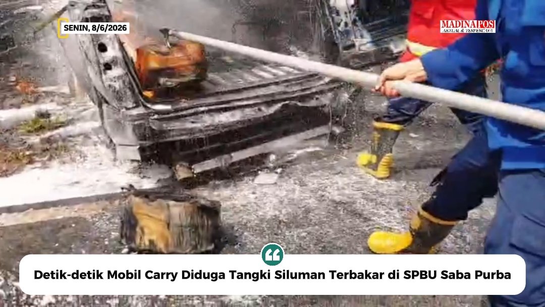 Detik-detik Mobil Carry Diduga Tangki Siluman Terbakar di SPBU Saba Purba