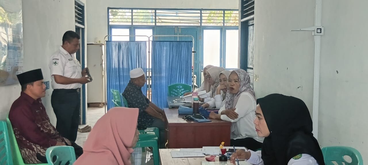 KUA  Pantau Cek Kesaehatan CJH di Puskesmas Siabu